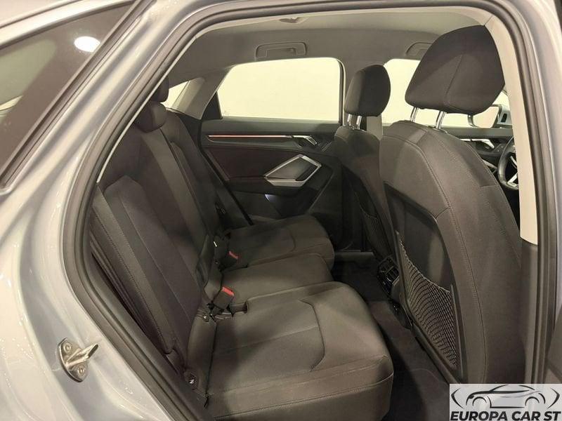 Audi Q3 Sportback 40 TFSI SPORTBACK quattro S tronic Business Plus SPB