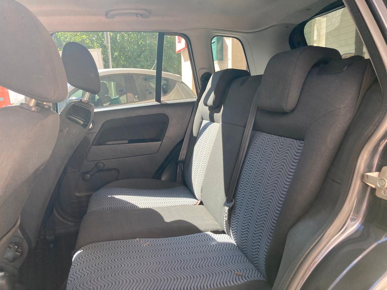 Ford Fusion 1.4 TDCi - IDEALE X NEOPATENTATI - 2010