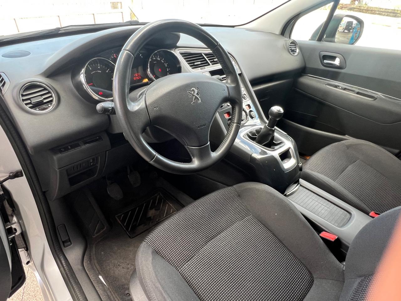 Peugeot 5008 1.6 VTi 120CV 7 POSTI - GANCIO TRAINO