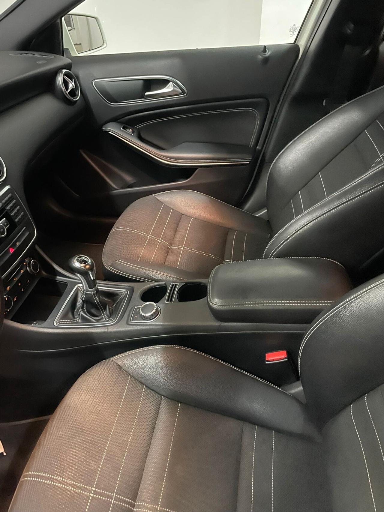 MERCEDES Classe A180 d Sport NEOPATENTATI Garanzia 12 MESI