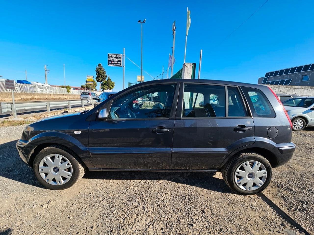 Ford Fusion 1.4 GANCIO TRAINO OMOLOGATO