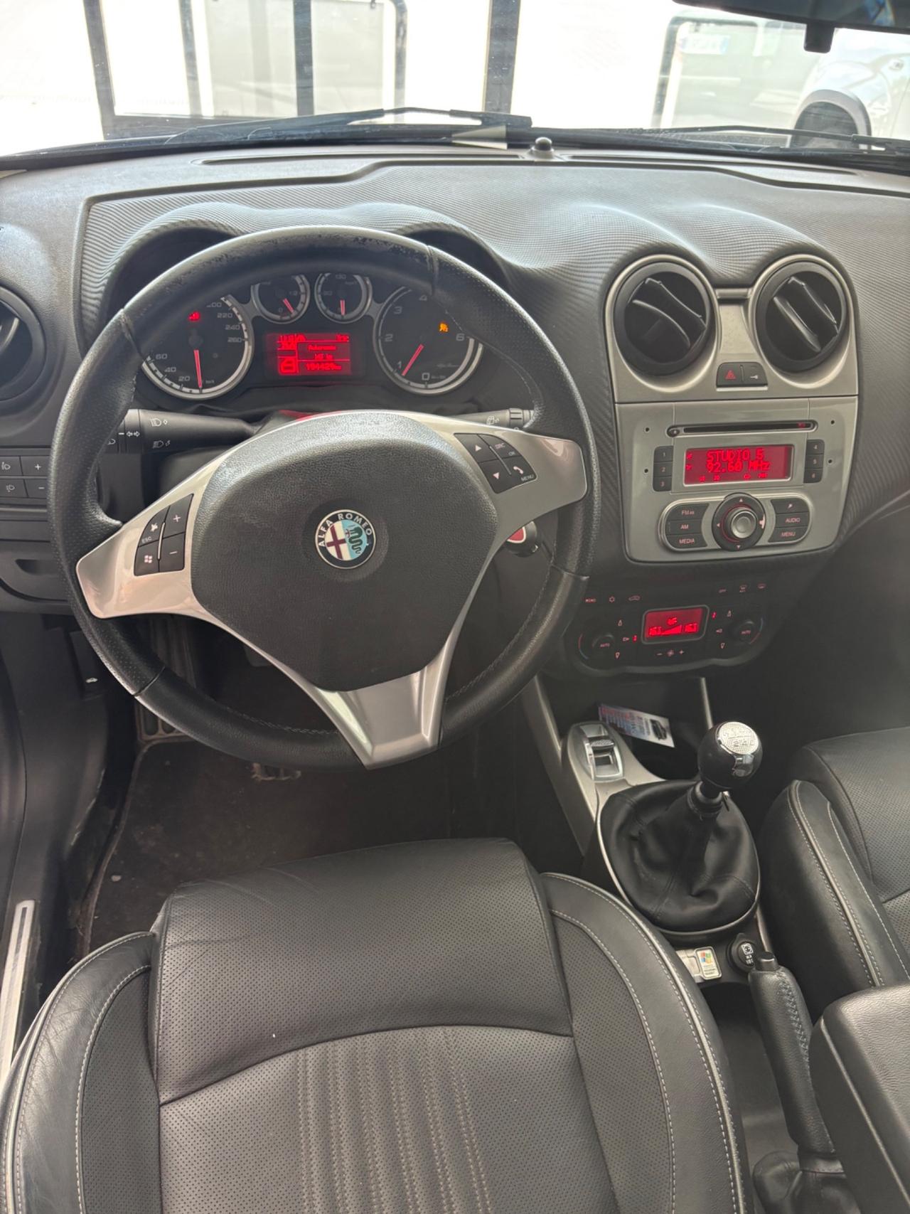 Alfa Romeo MiTo 1.6 JTDm 16V Distinctive Sport Pack