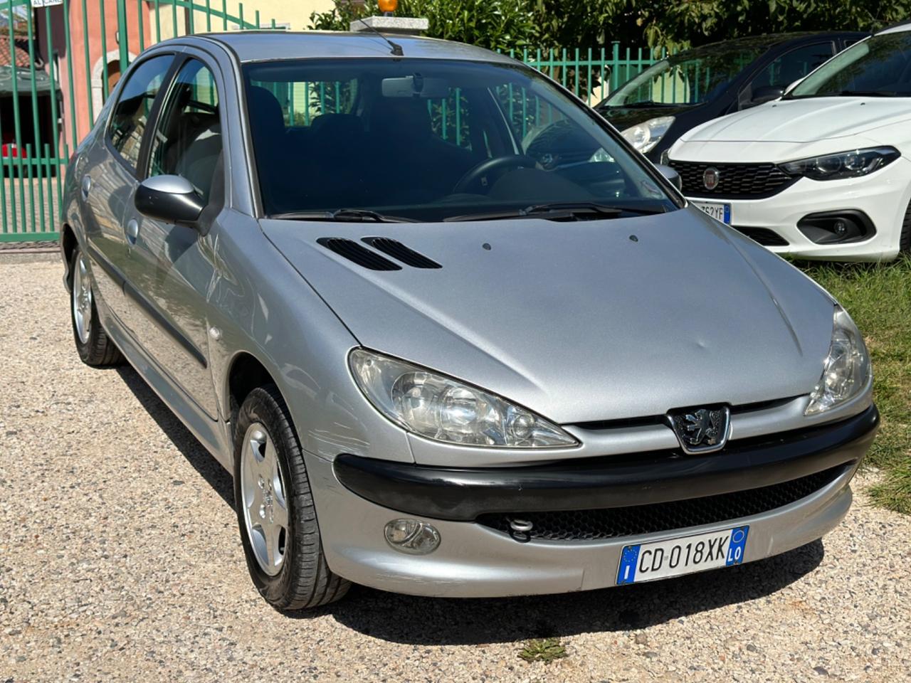 Peugeot 206 1.4 HDi 5p. LEE NEOPATENTATI