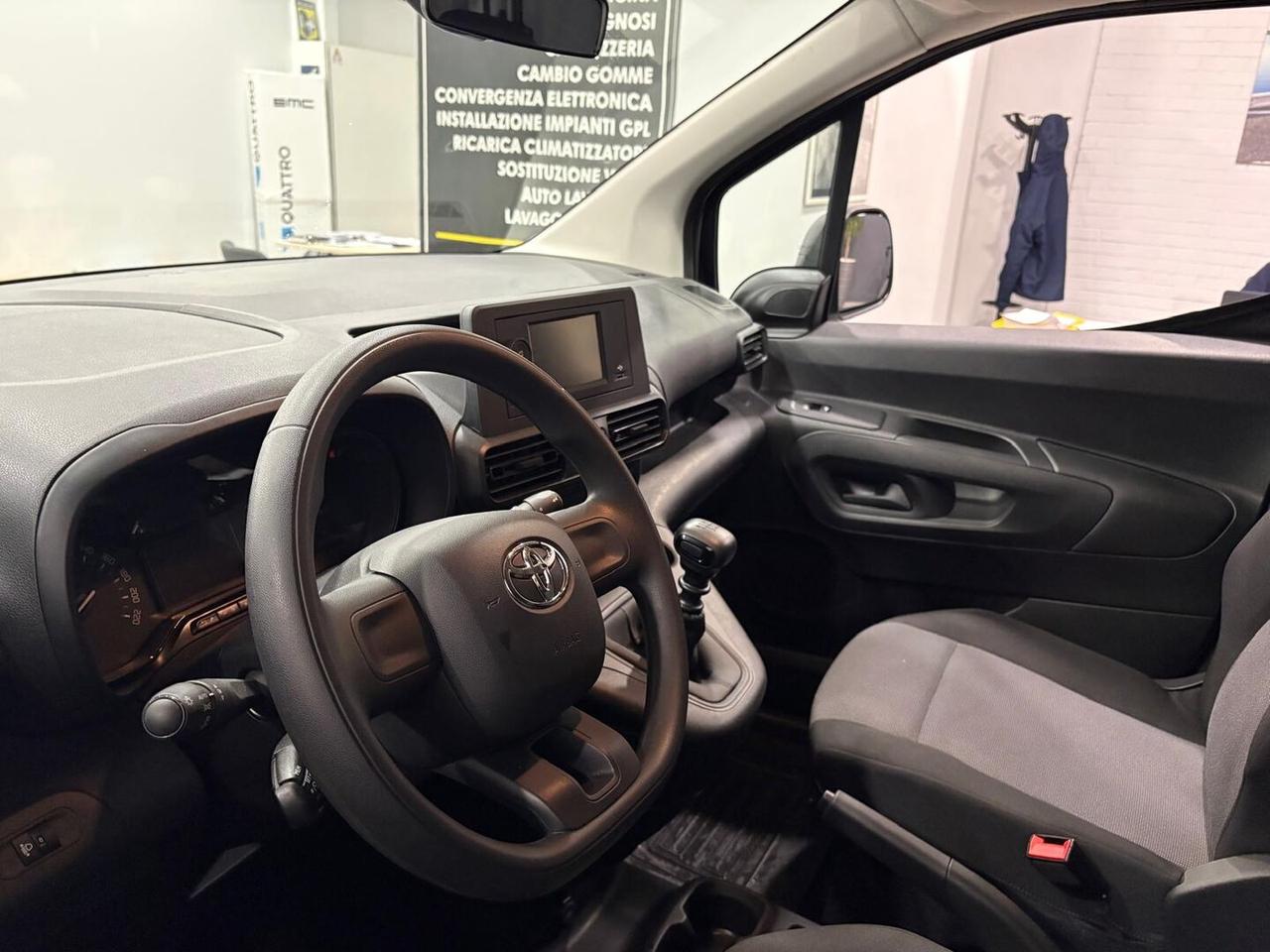 Toyota PROACE City Verso 1.5D 100 CV S&S Short d Lounge