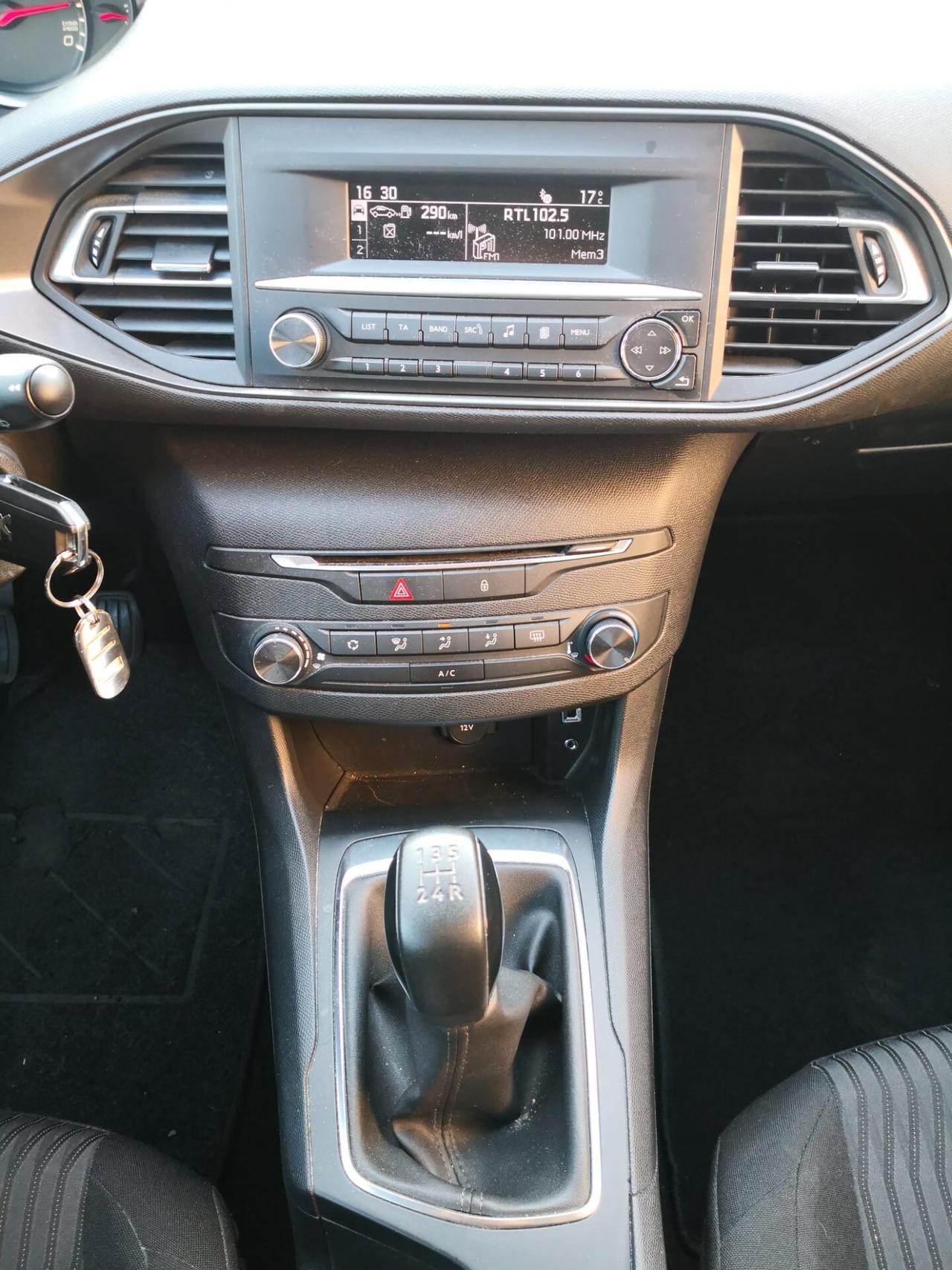 Peugeot 308 1.6 HDi 92 CV *** OK NEOPATENTATI ***