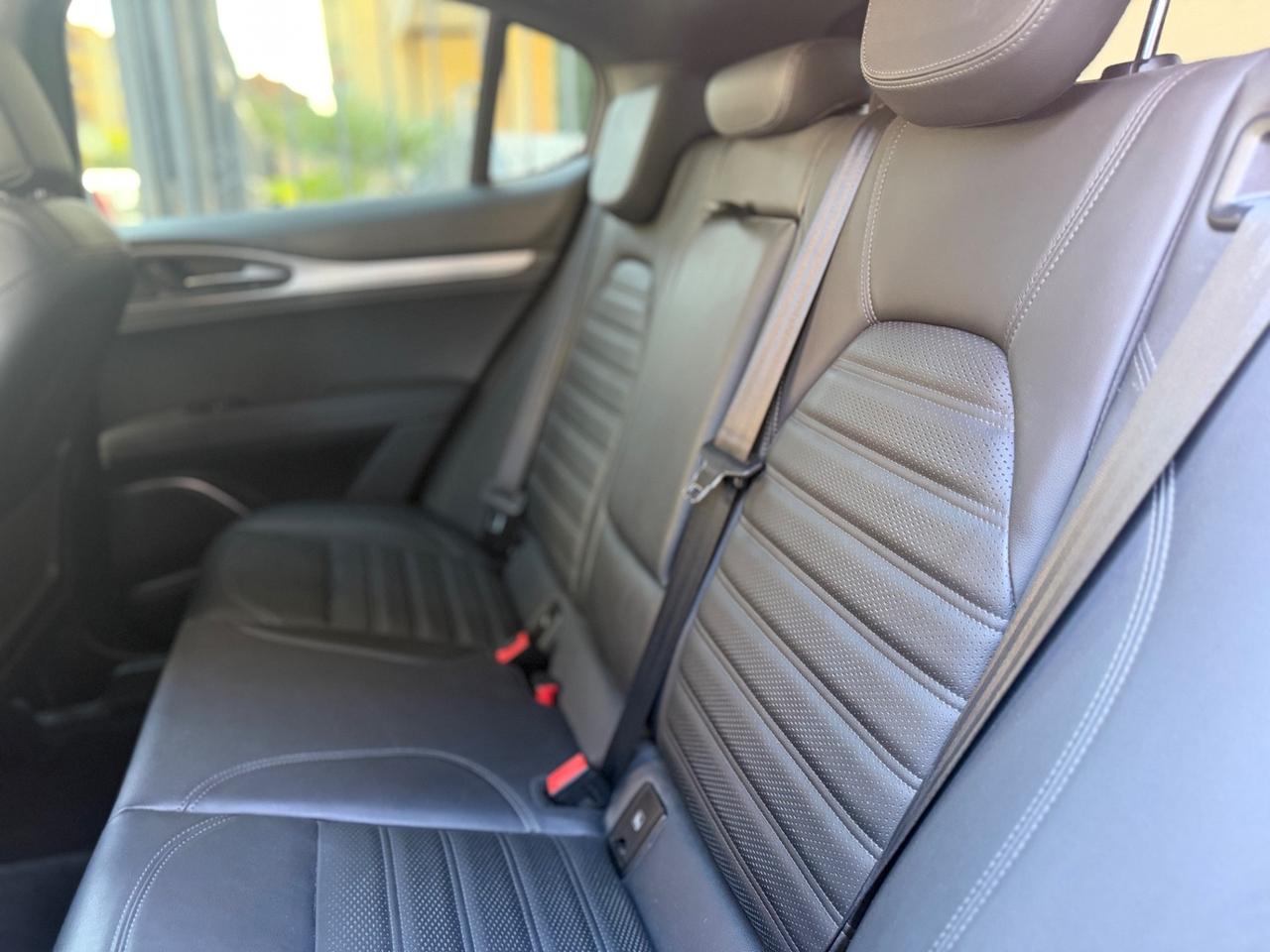Alfa Romeo Stelvio 2.2 Turbodiesel 210 CV AT8 Q4 Veloce