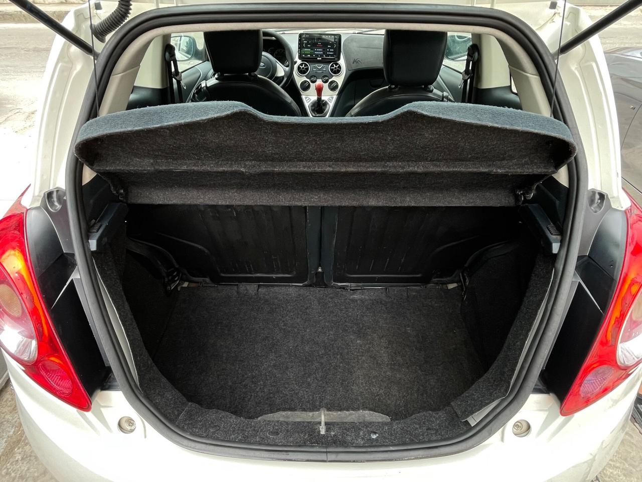 FORD KA 69CV Titanium CAM 2010