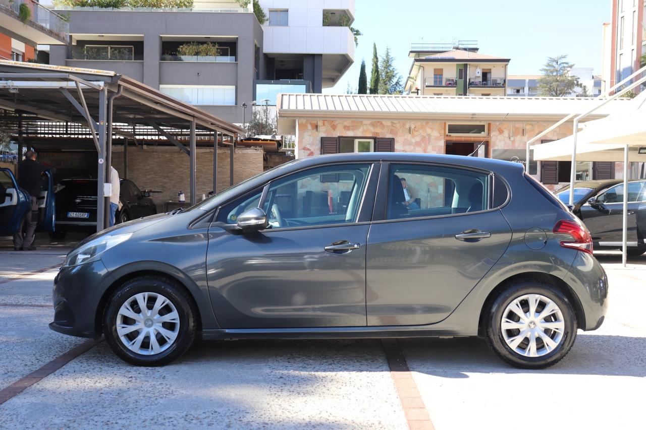 Peugeot 208 Active