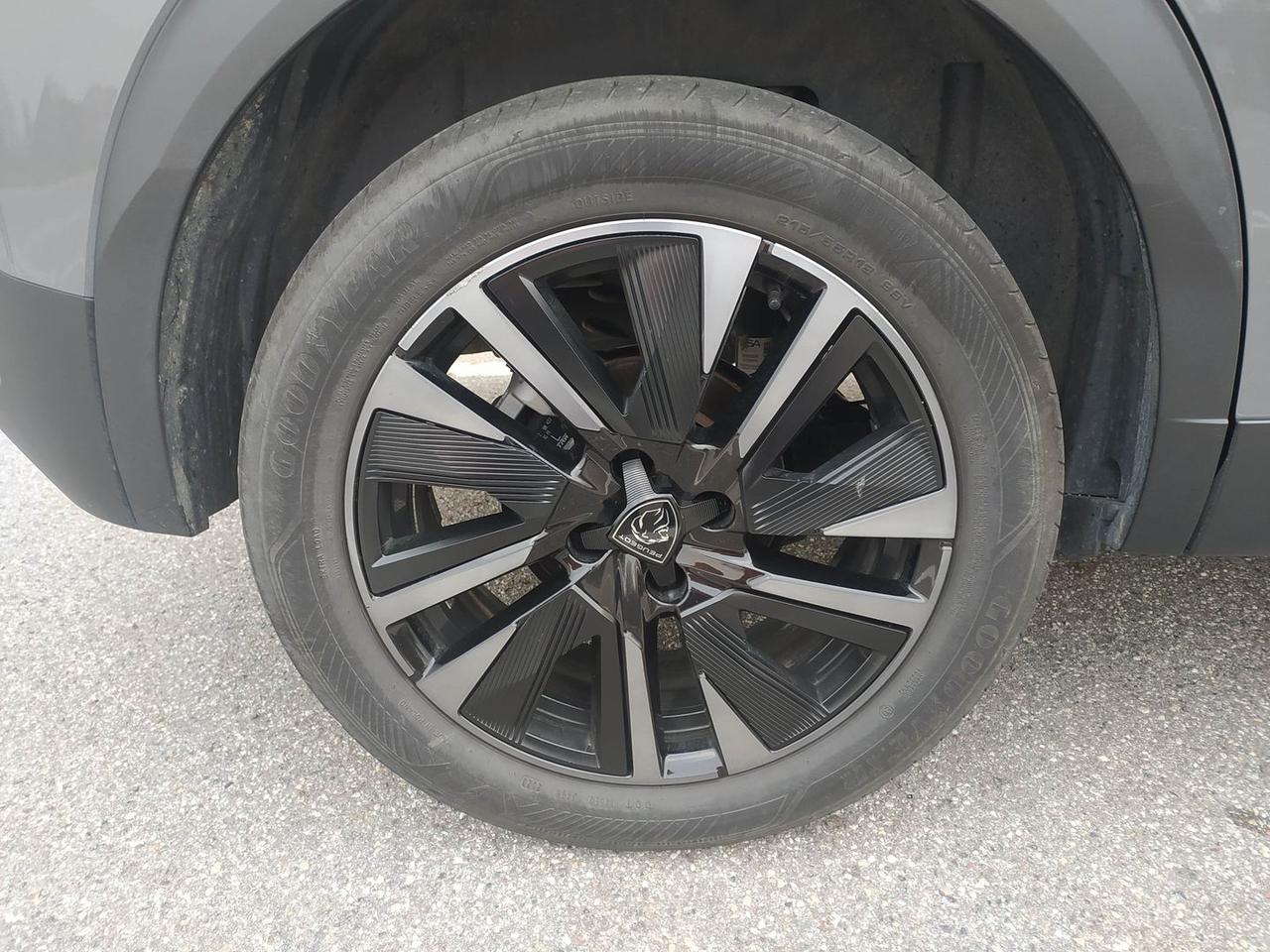 Peugeot 2008 GT 1.5 Blue HDI 130 #7917