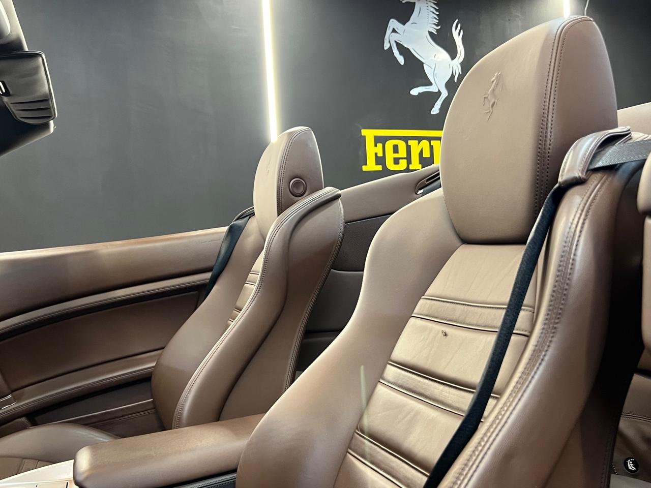 Ferrari California DCT Book service