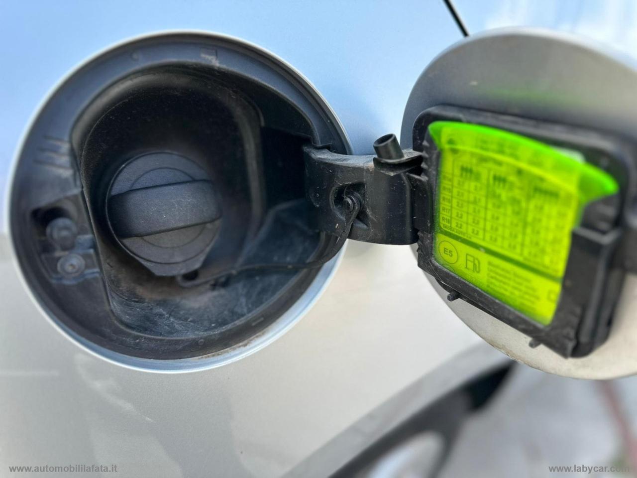 SKODA Fabia 1.0 MPI 60 CV Design Edition