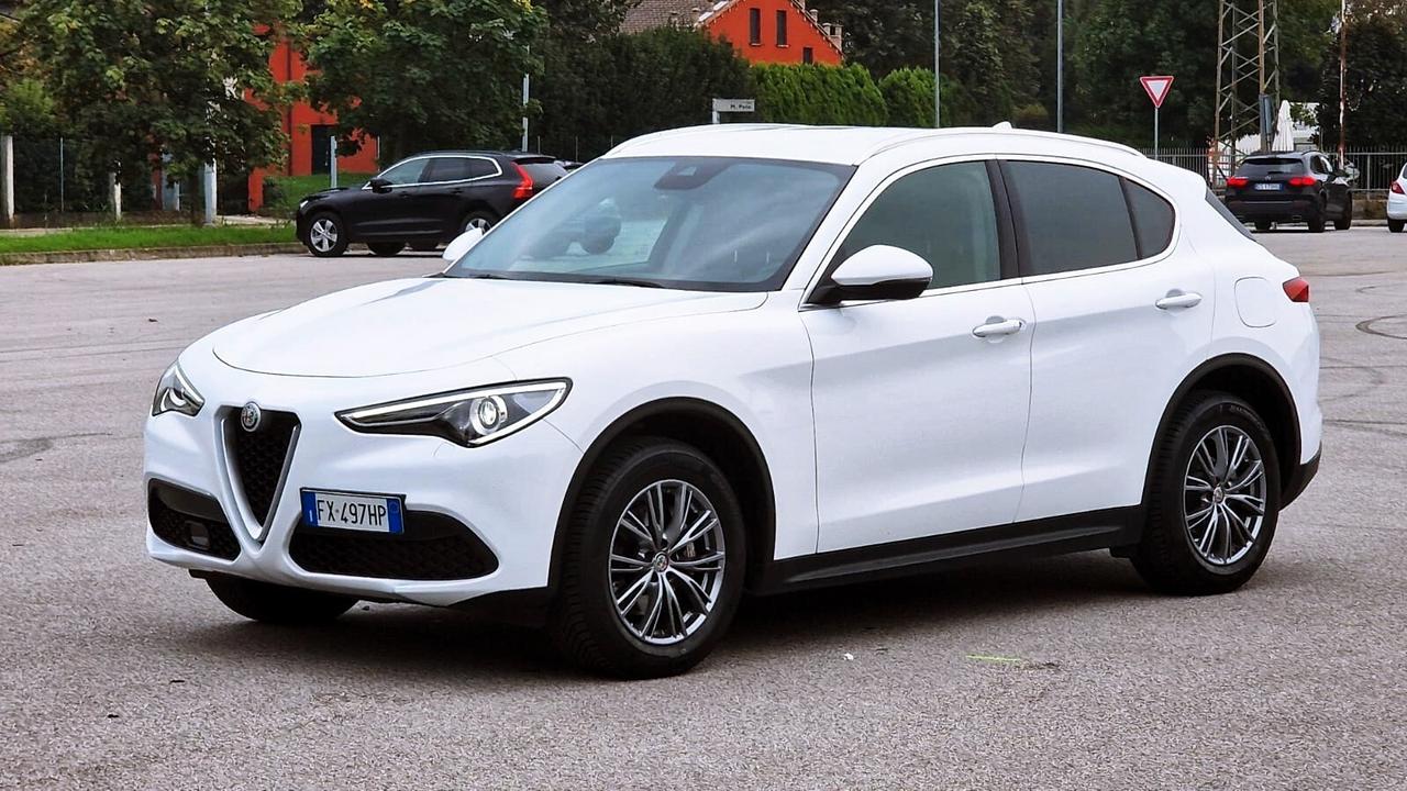 Alfa Romeo Stelvio 2.2 Turbodiesel 190 CV AT8 Q4 B-Tech