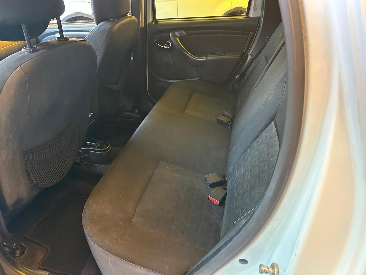 Dacia Duster 1.6cc gpl 12 mesi garanzia-2014