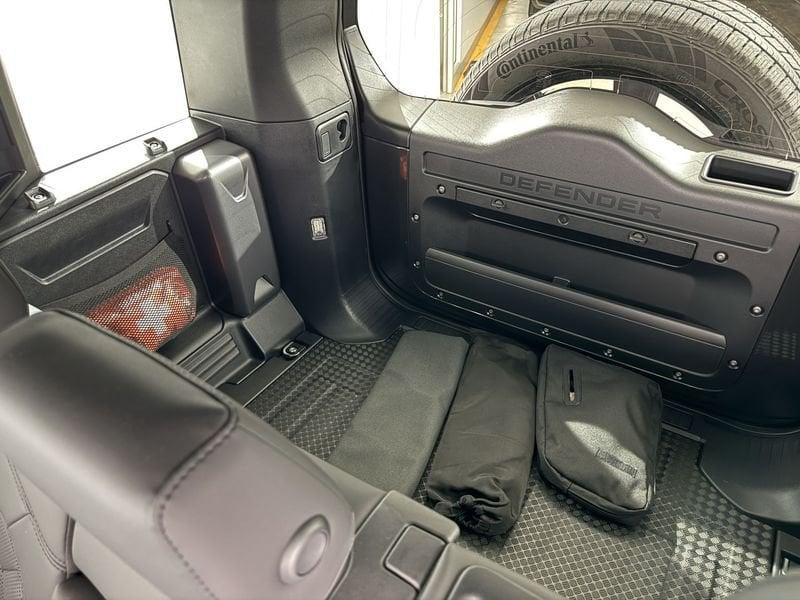 Land Rover Defender D250 AWD Auto 110 X-Dynamic SE