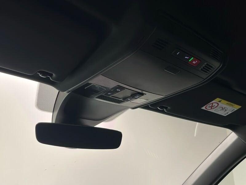 Volkswagen Tiguan Nuova R-Line 2.0 TDI SCR 110 kW (150 CV) DSG