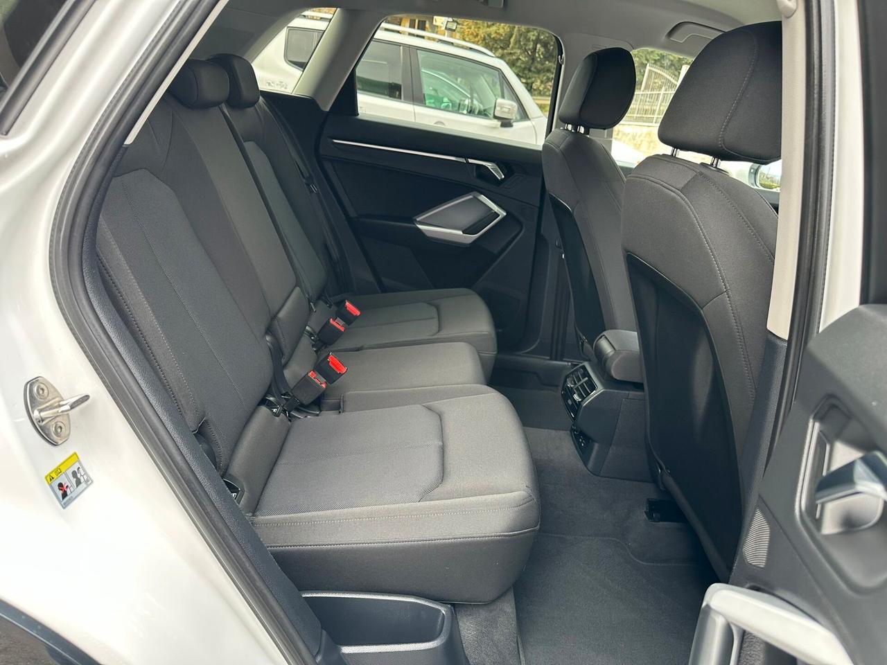 Audi Q3 35 TDI S tronic line edition