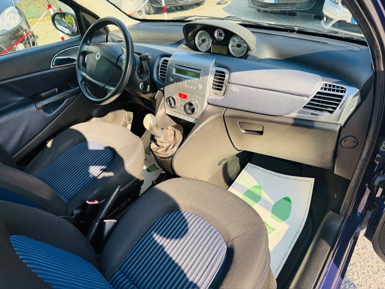 Lancia Ypsilon 1.3 MJT 90 CV Oro Giallo