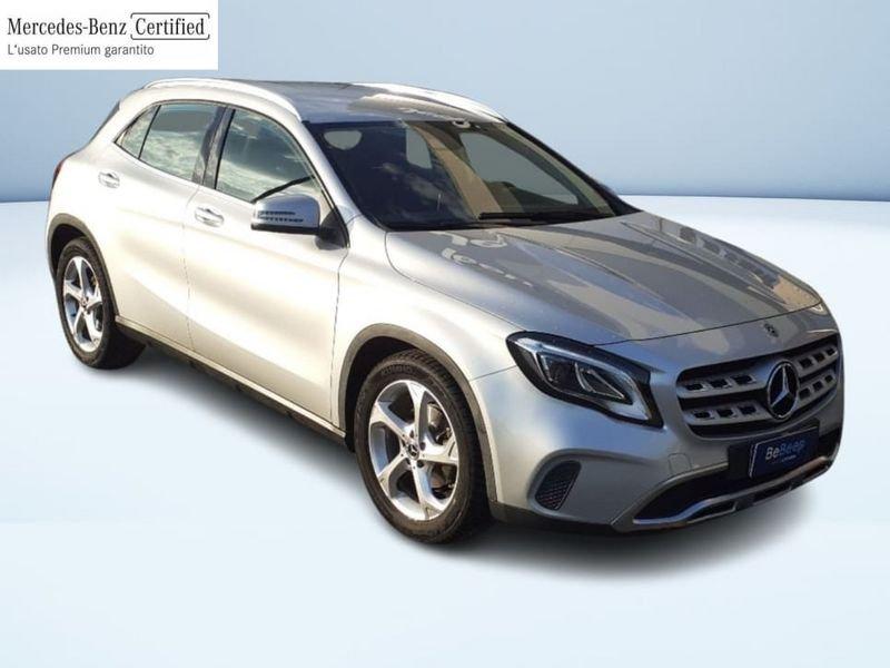 Mercedes-Benz GLA 180 SPORT AUTO