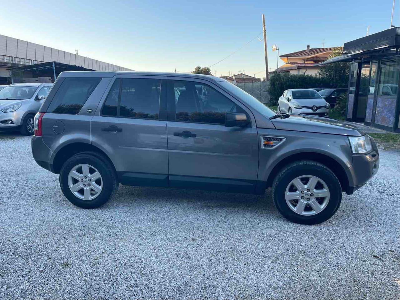 LAND ROVER FREELANDER - GANCIO TRAINO