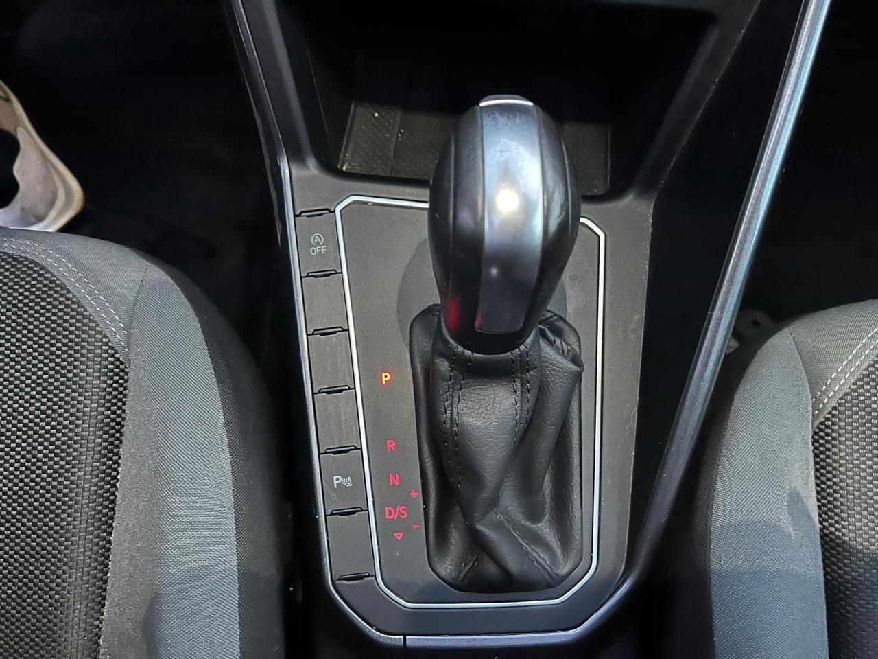 Volkswagen Polo 5P-1.0 tsi/dsg7-highline-t.apr-2021