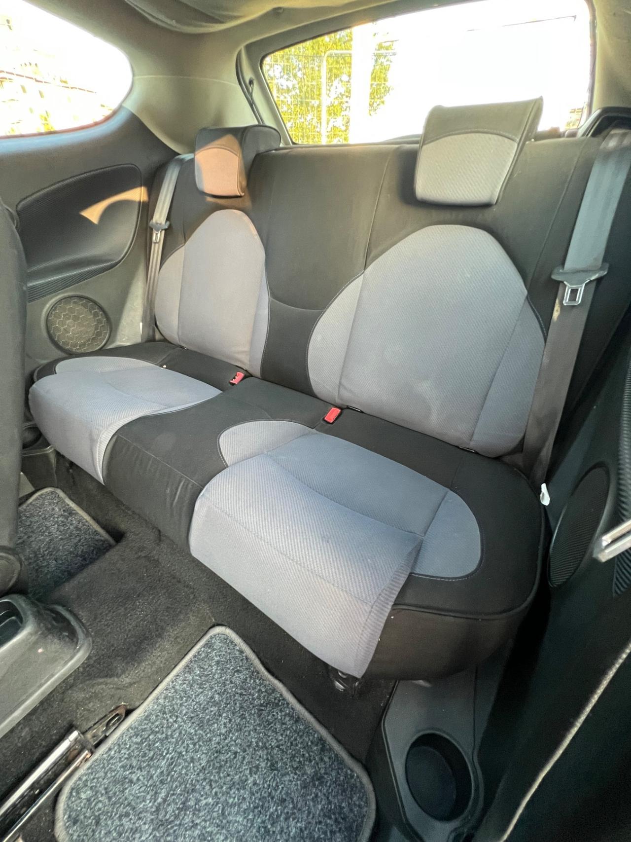 Alfa Romeo MiTo 1.3 JTDm 16V 90 CV Distinctive Sport Pack