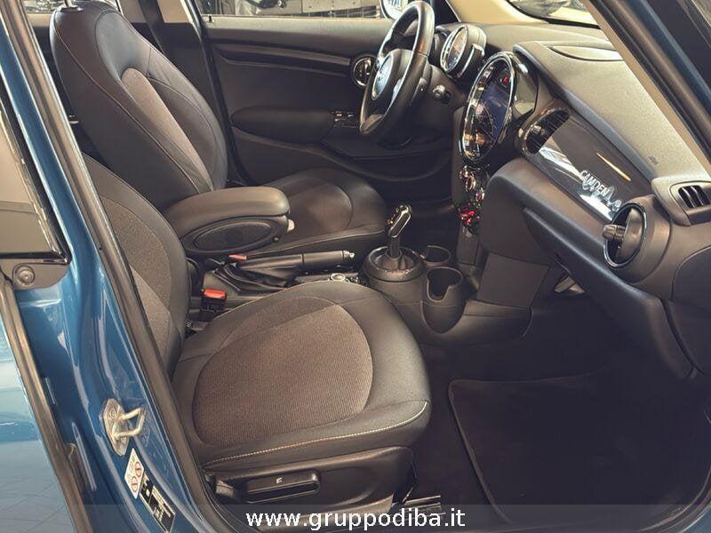 MINI Mini 5 porte Mini F55 2021 5p Mini 5p 1.5 One Camden 102cv auto