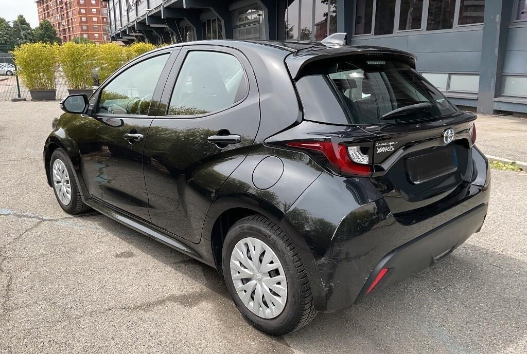 Toyota Yaris 1.5 Hybrid 5 porte Business