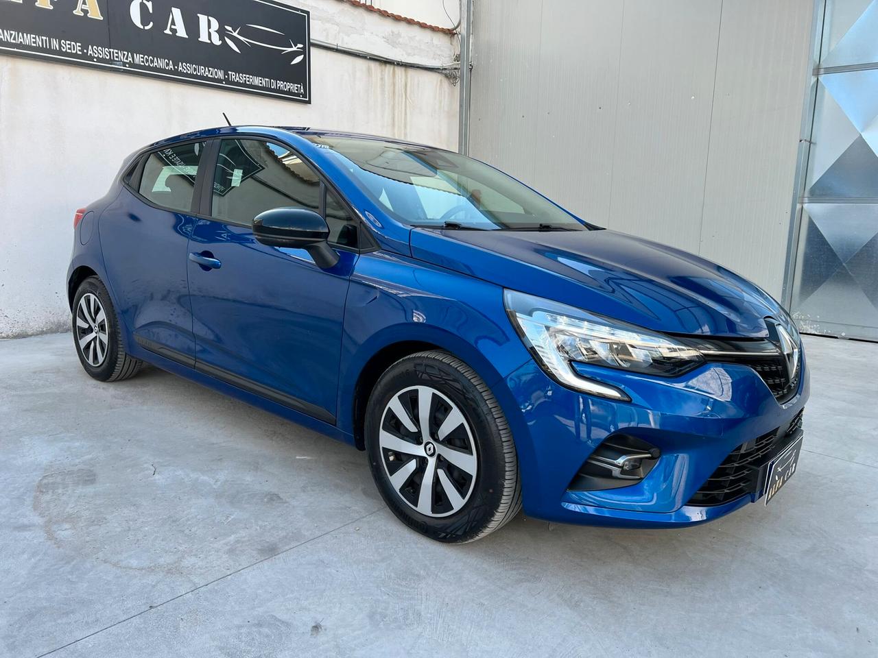 RENAULT CLIO 1.6 E-Tech 145 CV 2023!!! EQUILIBRE!!!