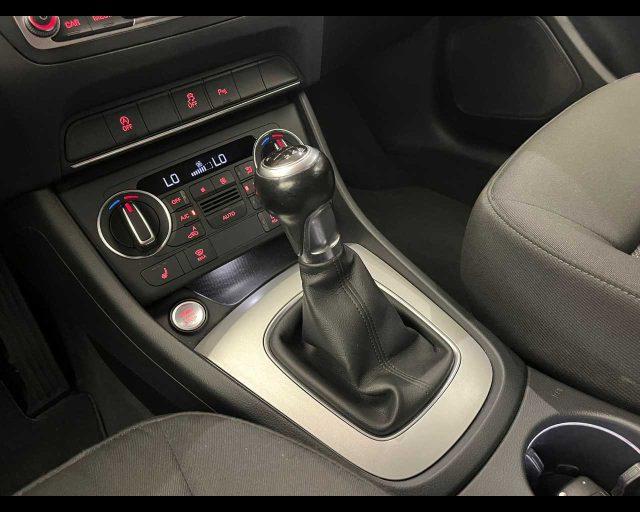 AUDI Q3 2.0 TDI 120 CV Business