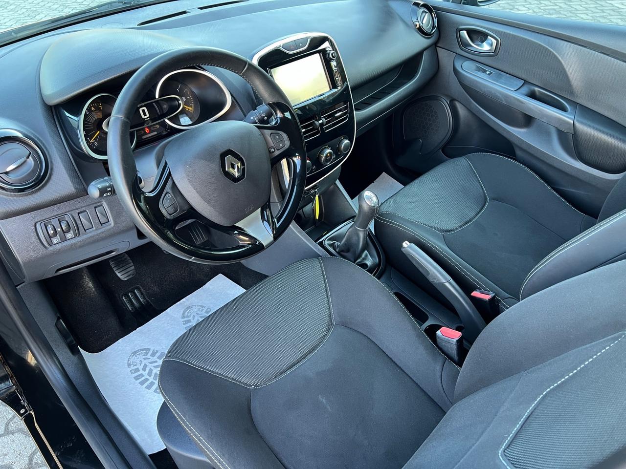 Renault Clio 1.2 75CV 5 porte Life
