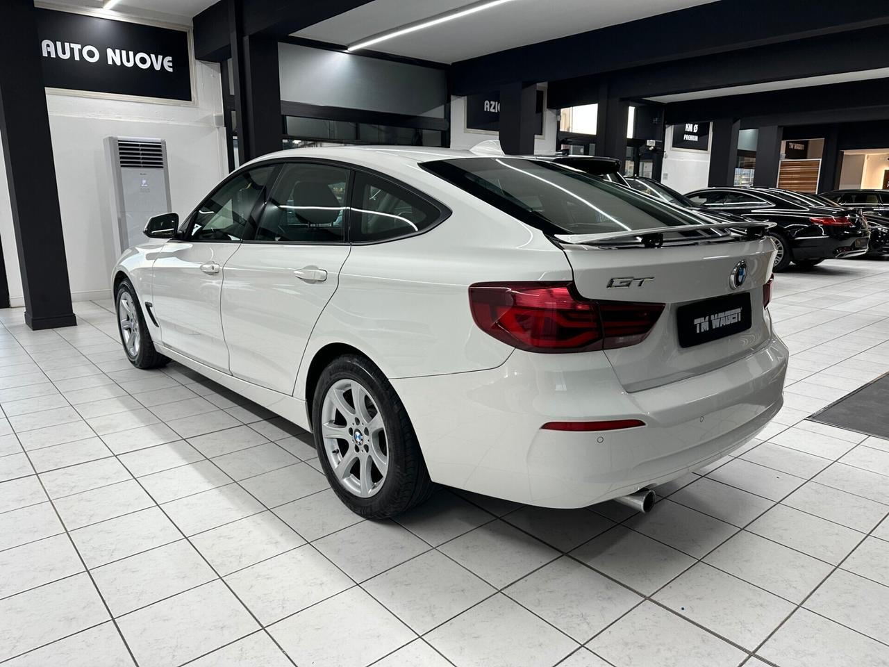 BMW 318 d Gran Turismo auto -IVA ESPOSTA