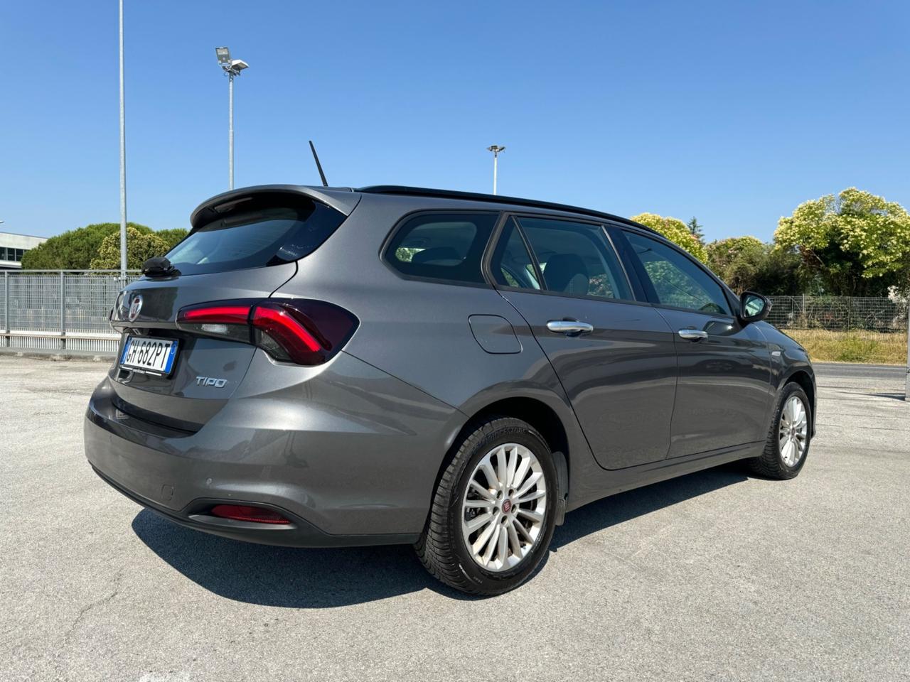 FIAT TIPO SW 1.3 Mjt Business - Navi Led