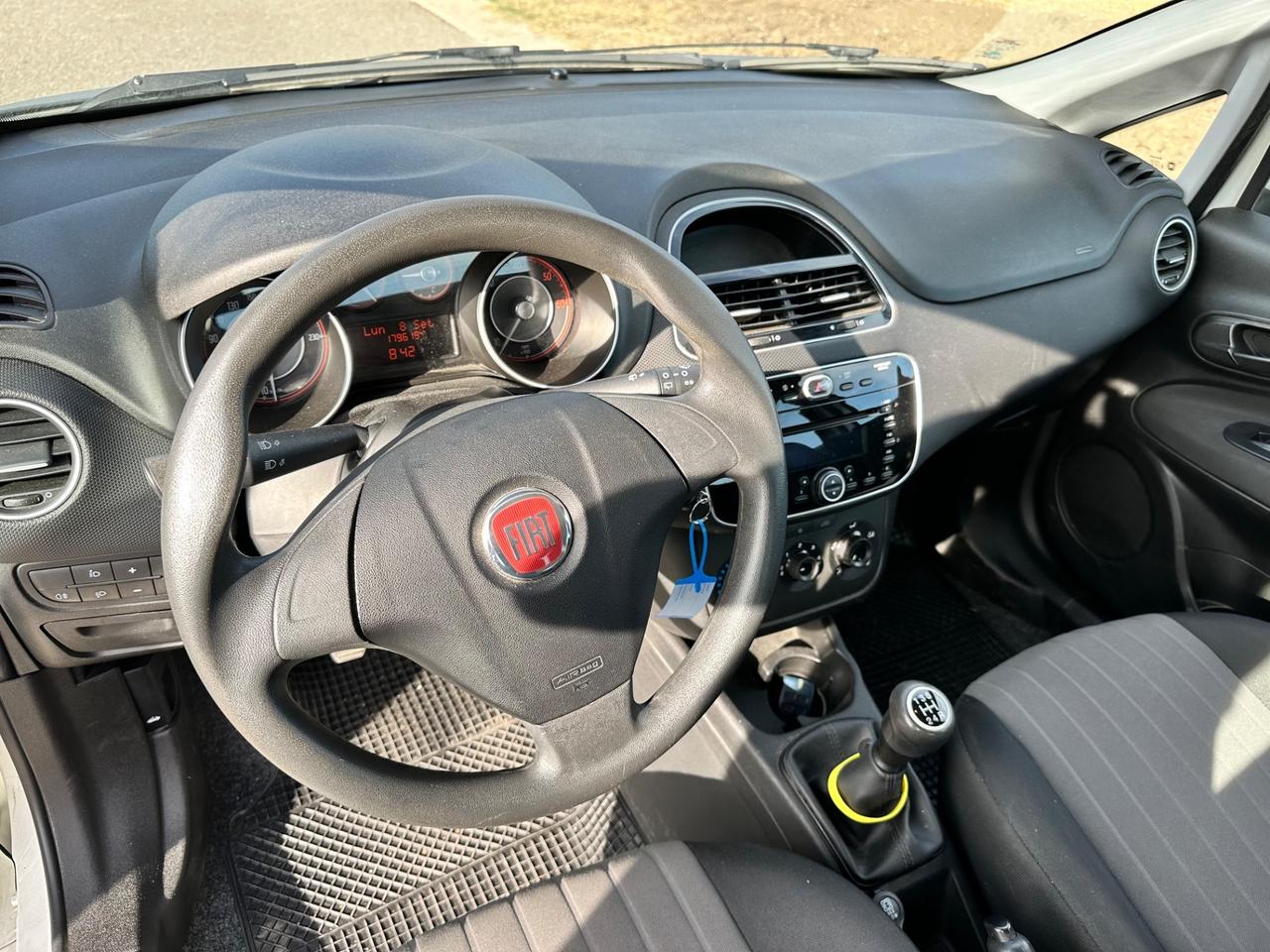 Fiat Punto 1.3 MJT II S&S 95 CV 5 porte Street