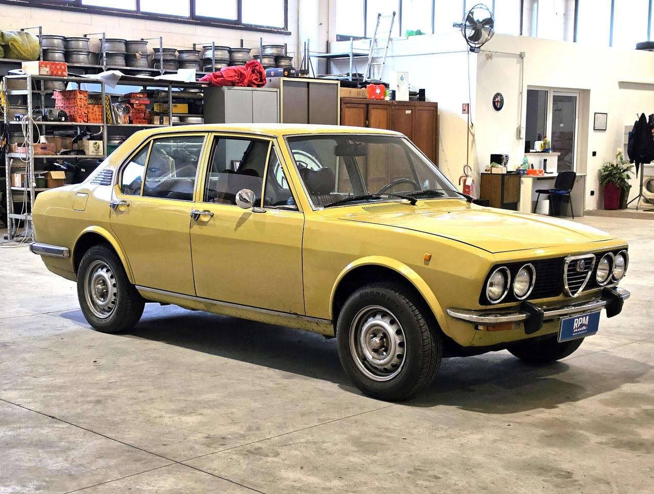 Alfa Romeo Alfetta 1.8 giallo piper