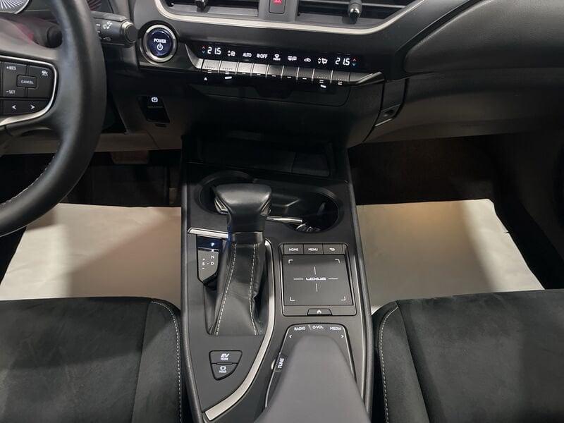 Lexus UX Hybrid Premium