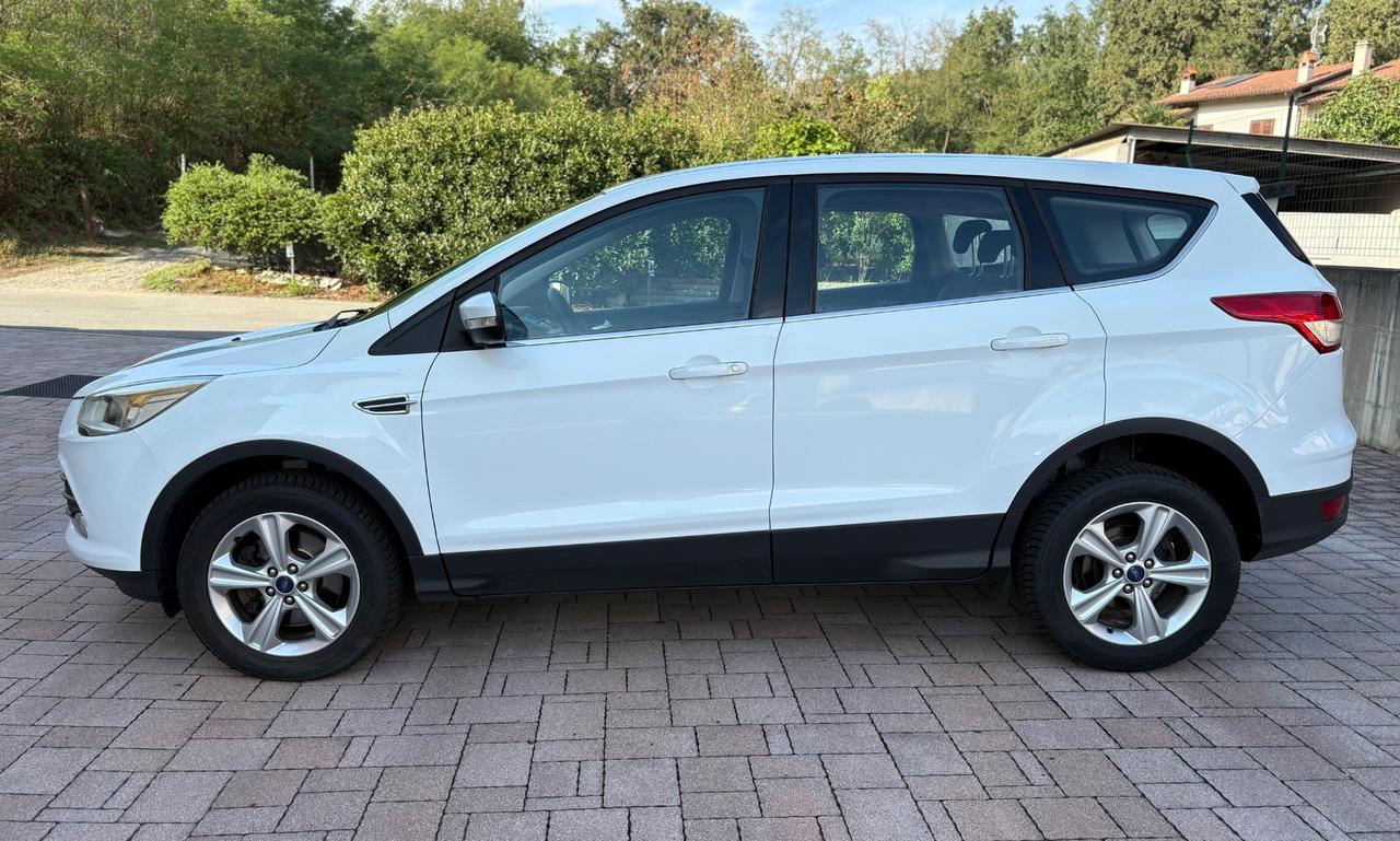 Ford Kuga 2.0 TDCI 140 CV 4WD Powershift