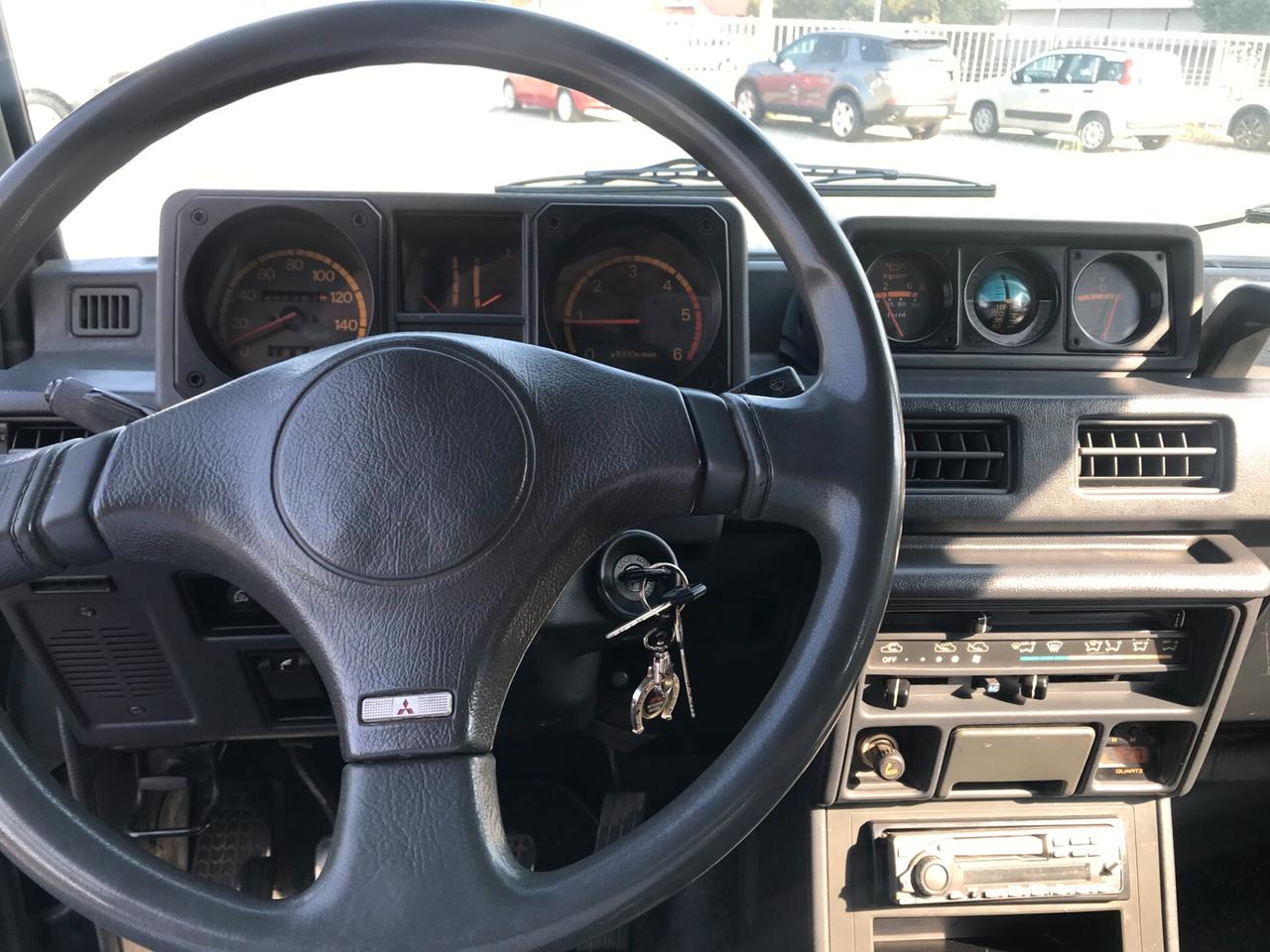 Mitsubishi Pajero 2.5 TD Metal-top DL
