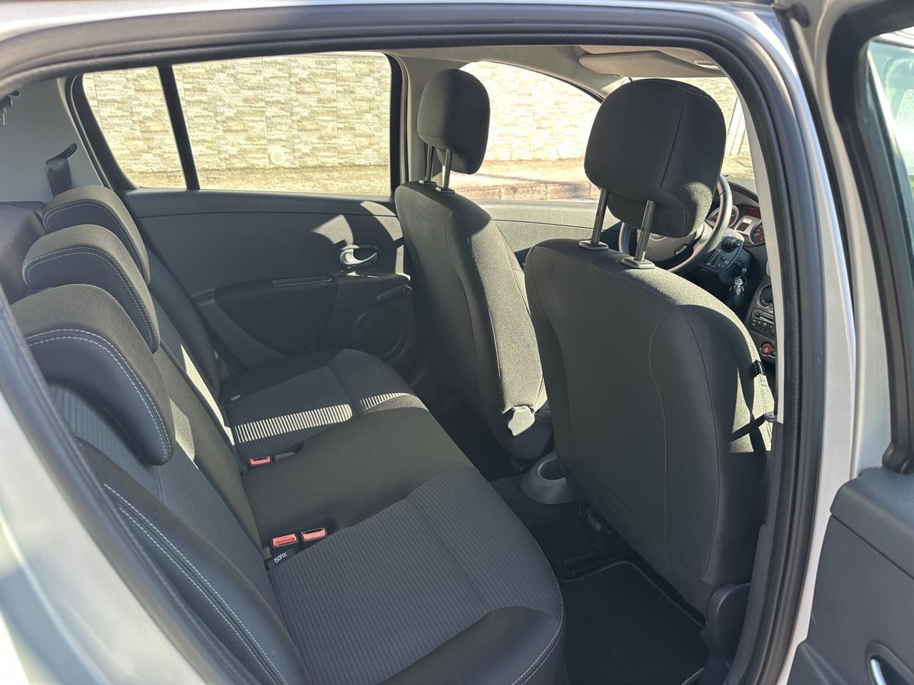 Renault Clio 1.5 dCi 75CV Dynamique Km 128.000