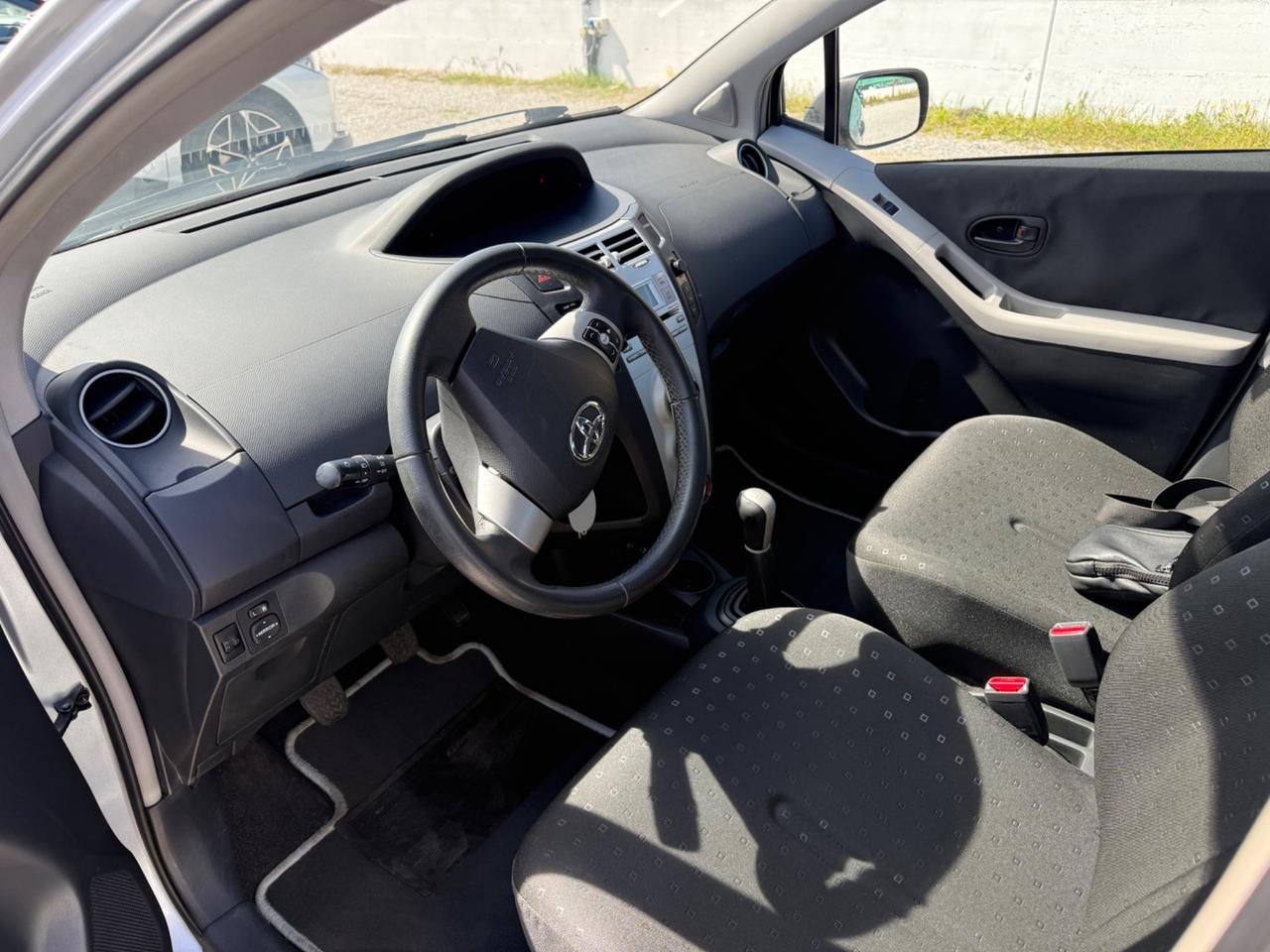 Toyota Yaris 1.0 5 porte Now