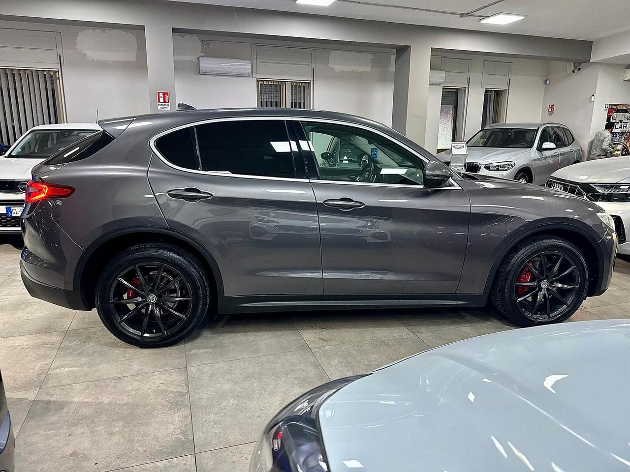 Alfa Stelvio 2.2 Turbodiesel 180 CV AT8 Q4 Super