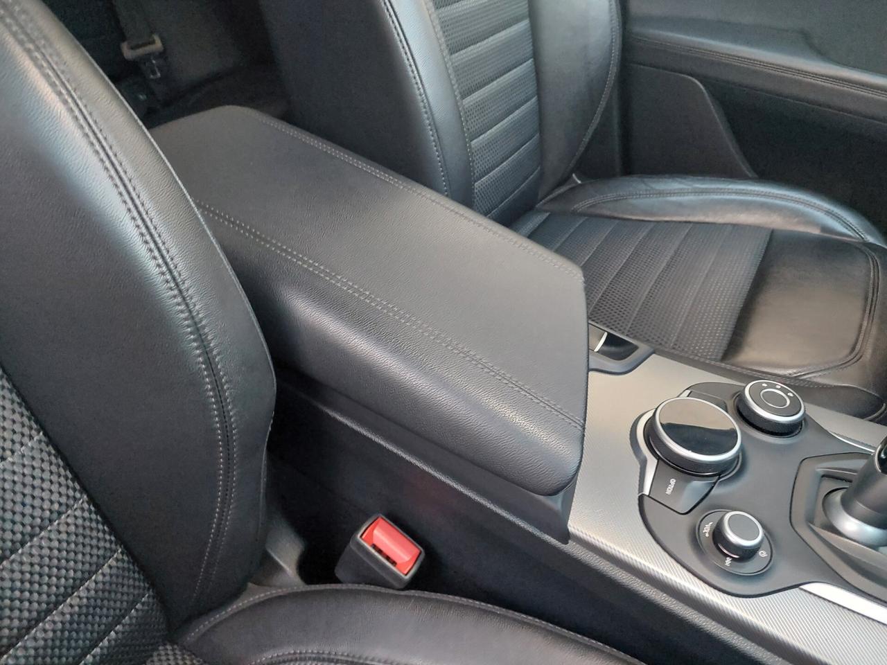 Alfa Romeo Stelvio 2.2 AT8 Q4 Executive *KM CERT