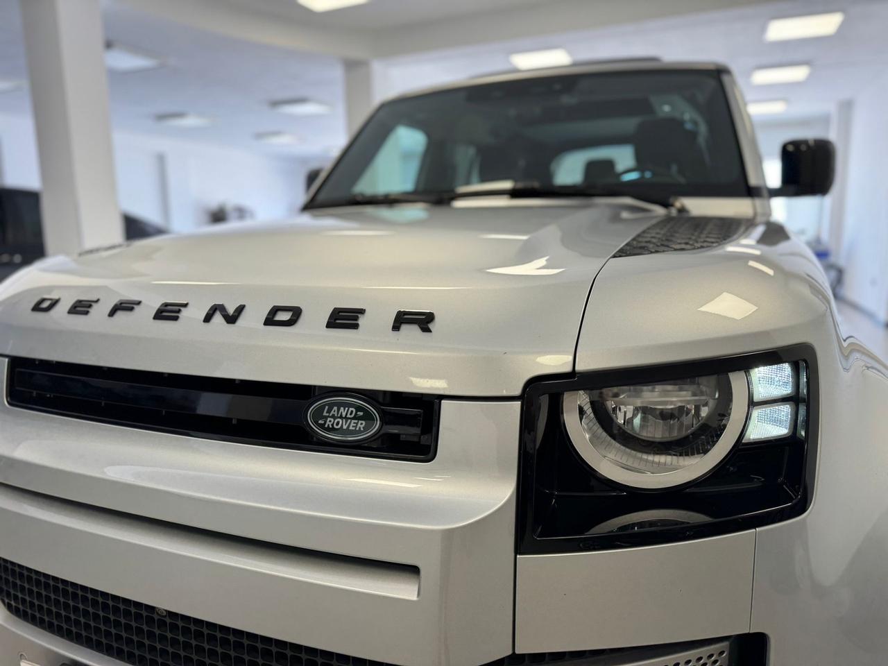 Land Rover Defender 110 2.0 SD4 AWD Auto HSE