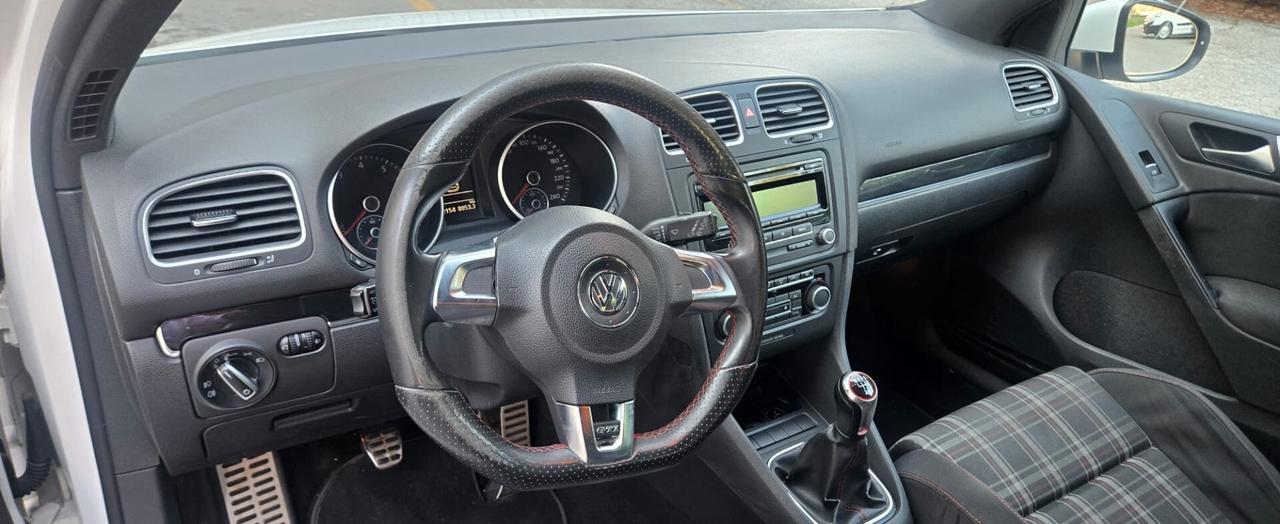 Volkswagen Golf 2.0 TSI 3p. GTI