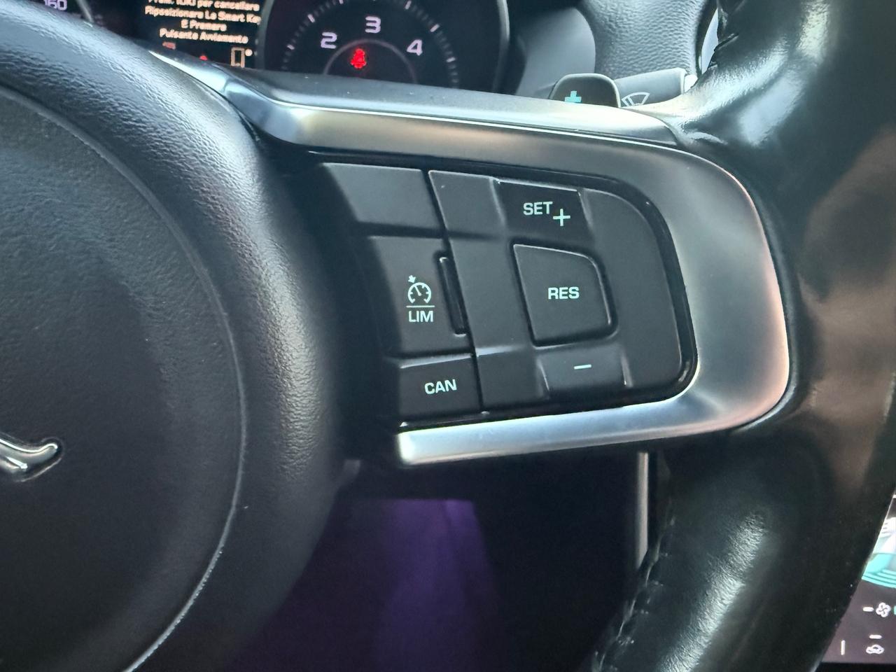 Jaguar XE 2.0 D Turbo aut. R-Sport