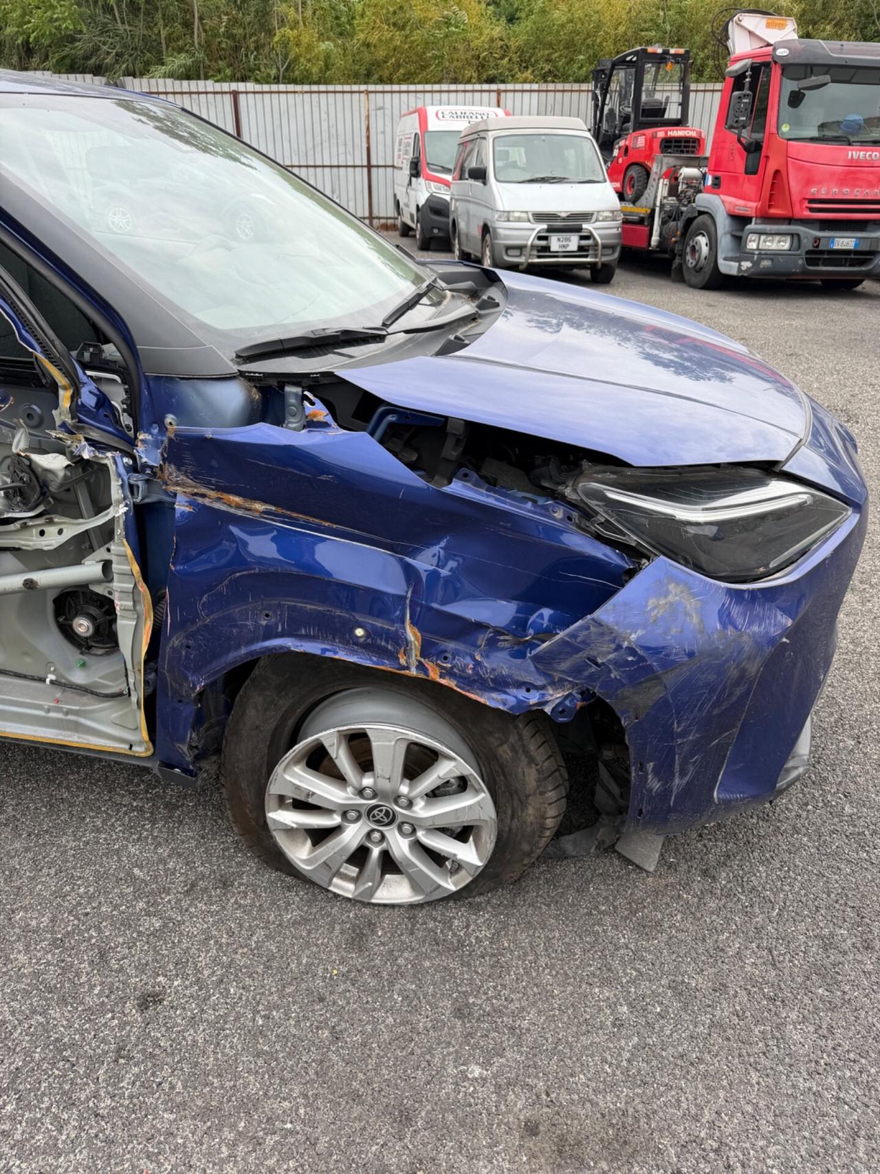 Toyota Yaris Cross 1.5 Hybrid SINISTRATA