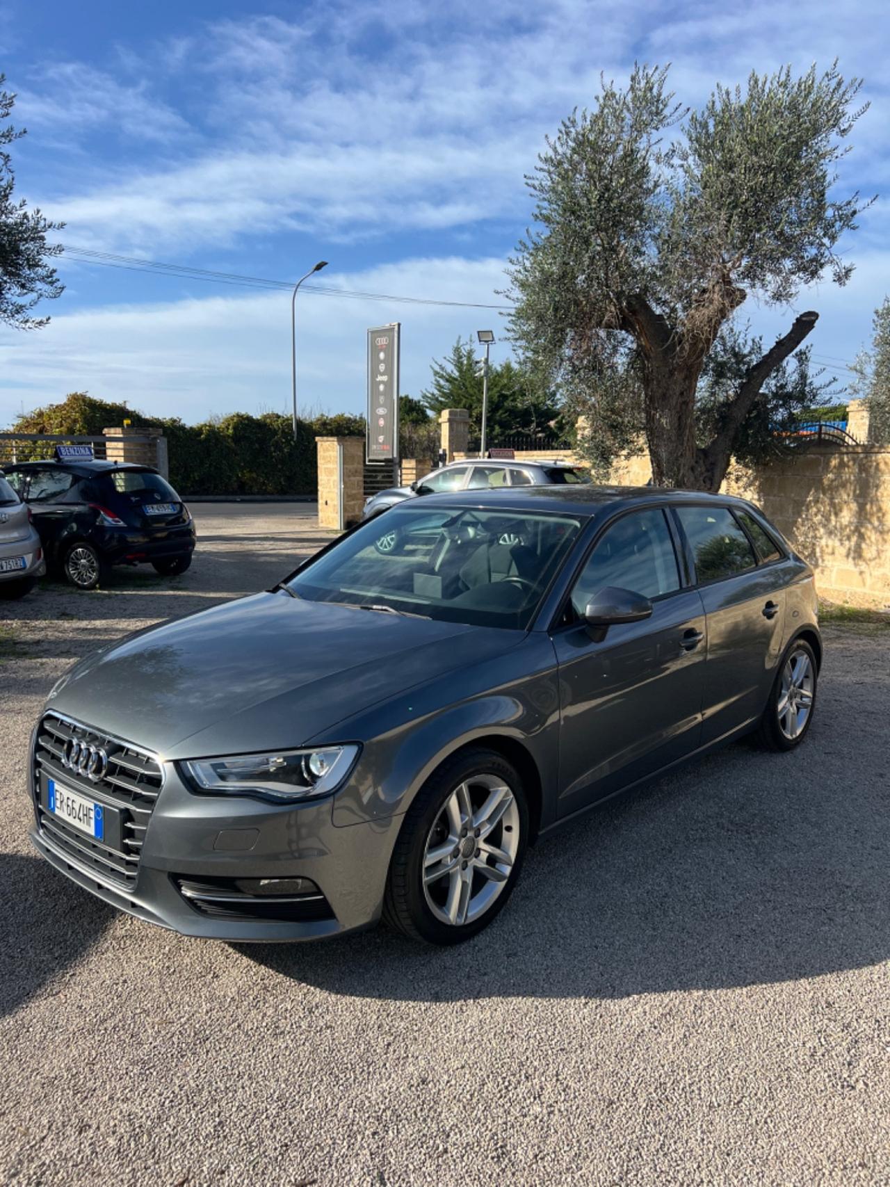 Audi A3 1.4 TFSI Attraction km 118000 ufficiali!!