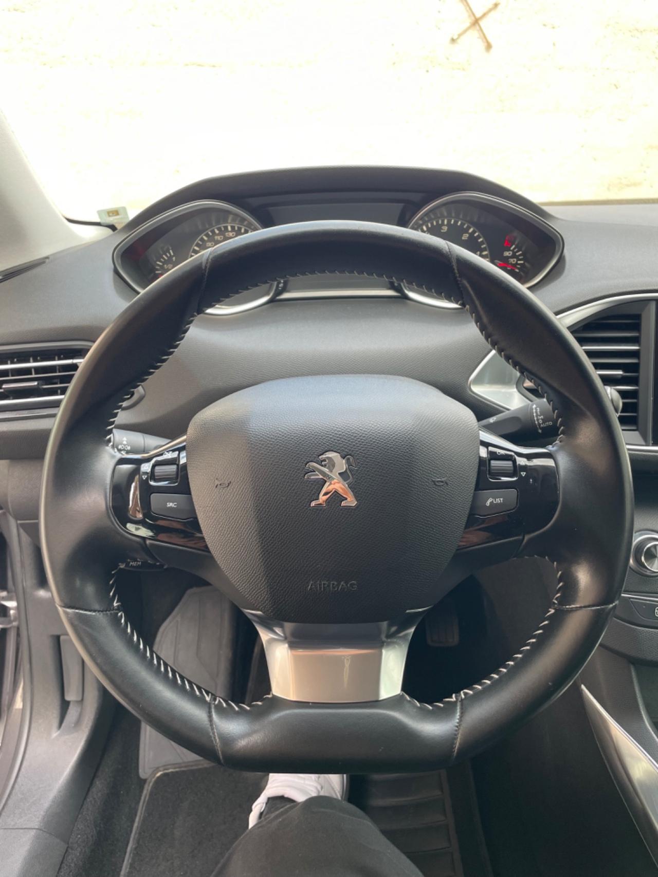 Peugeot 308 BlueHDi 120 S&S Allure Full dal nord Italia euro 6