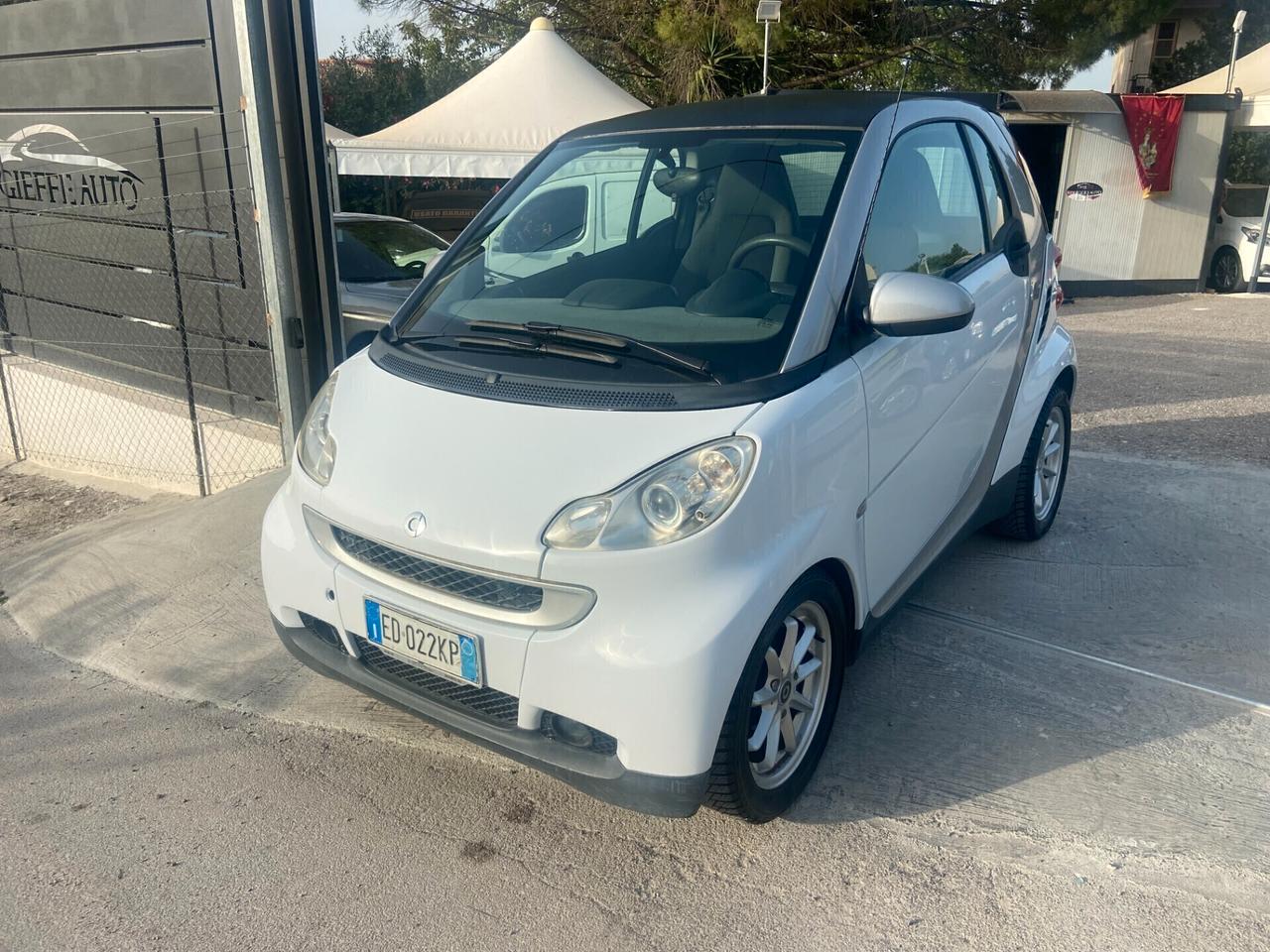 Smart ForTwo 1000 52 kW coupé passion