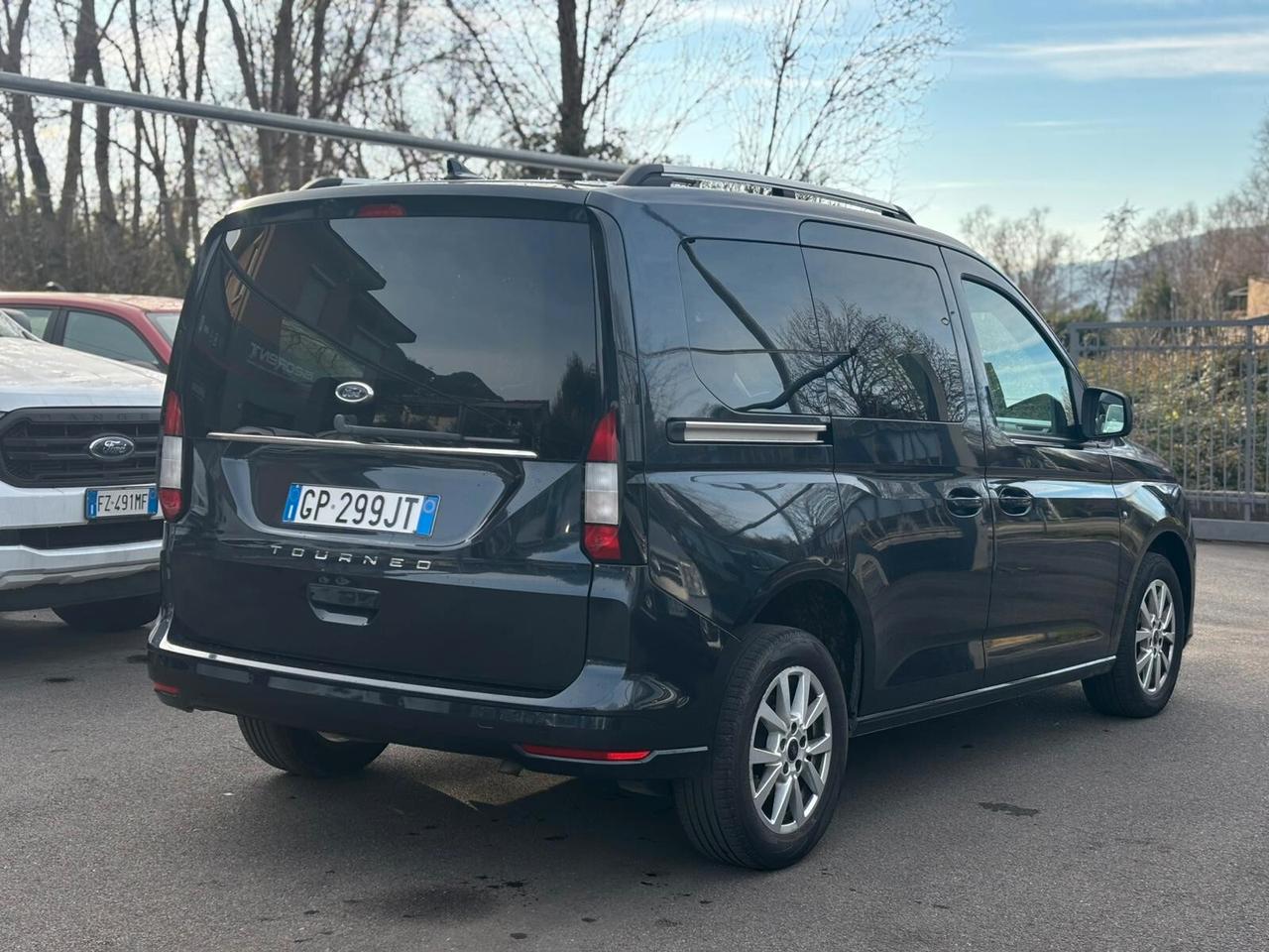 Ford Tourneo Connect 2.0 EcoBlue 122 CV Titanium