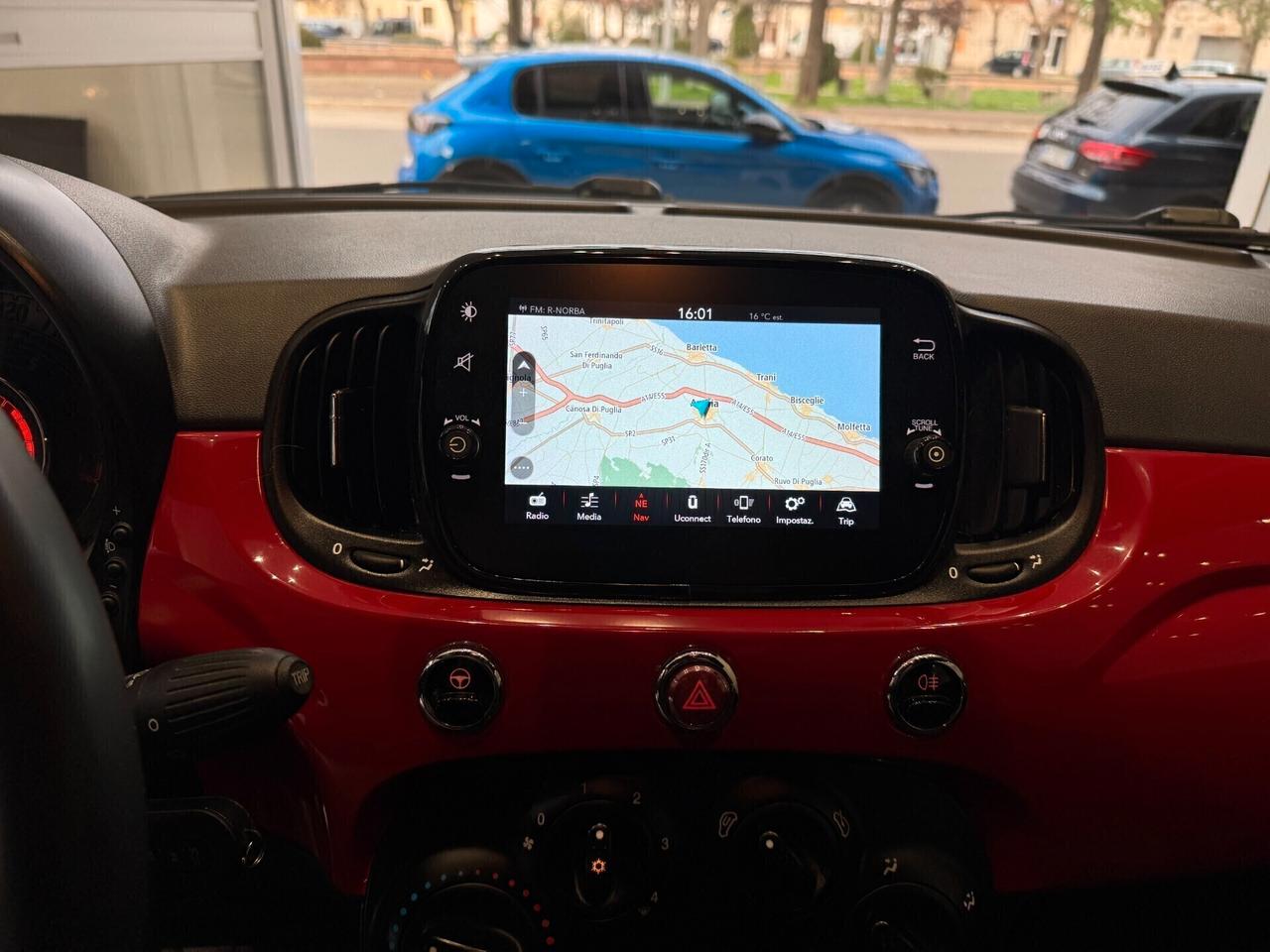 Fiat 500 1.0 Hybrid Lounge "NAVI"